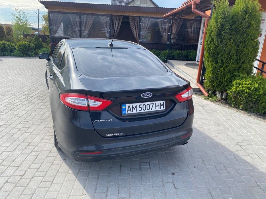 Авто форд фюжин 2.5