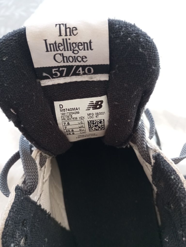 Ténis adulto New Balance modelo 57/40 número 40,5.