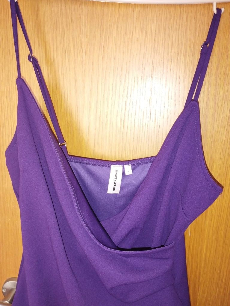 Vestido curto roxo