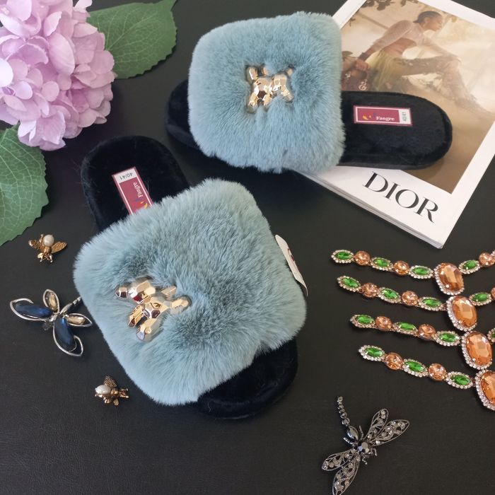 Тапочки жіночі .хутряні капці