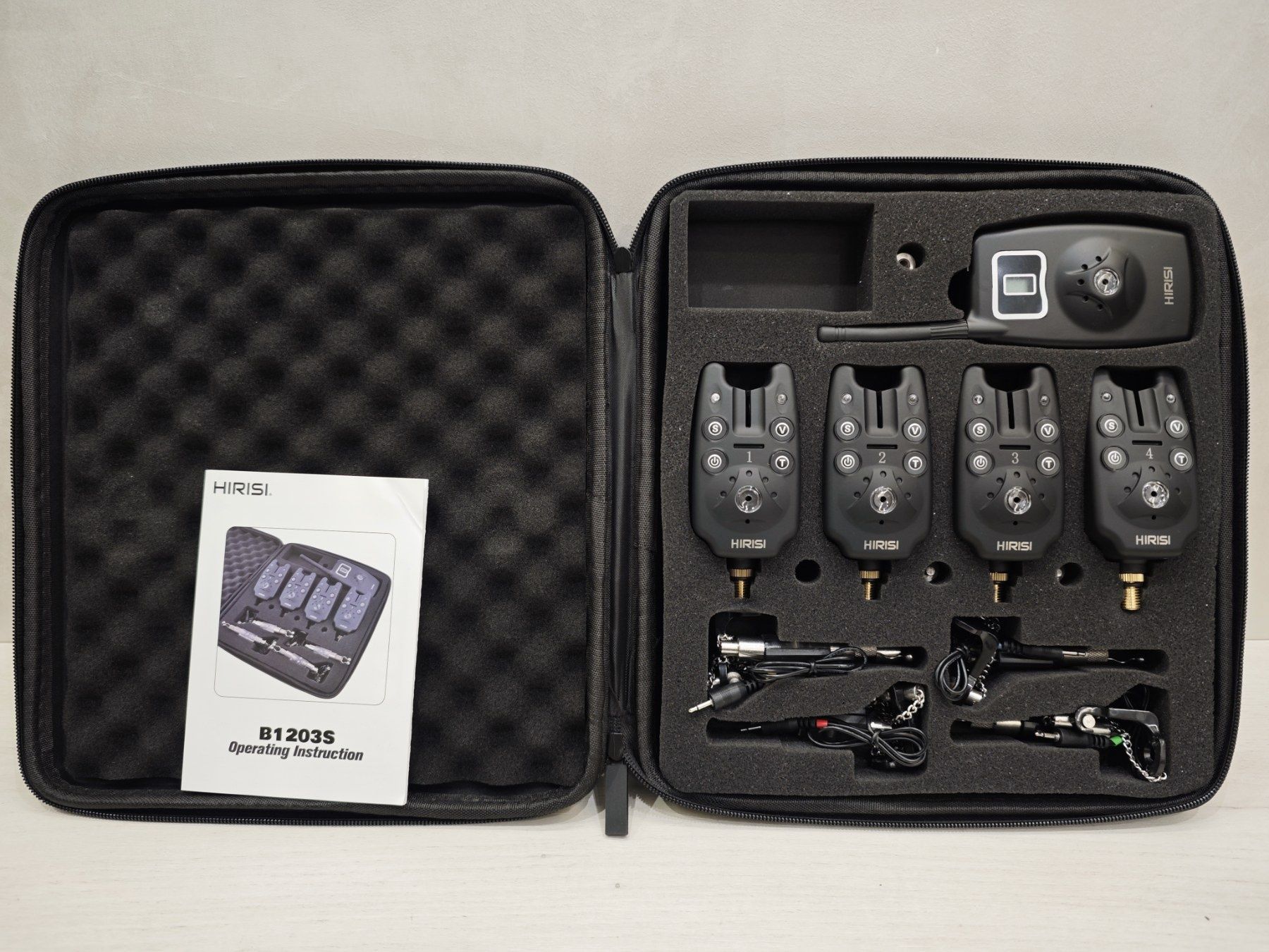 Коропові сигналізатори клювання з пейджером та свінгерами Hirisi B1203