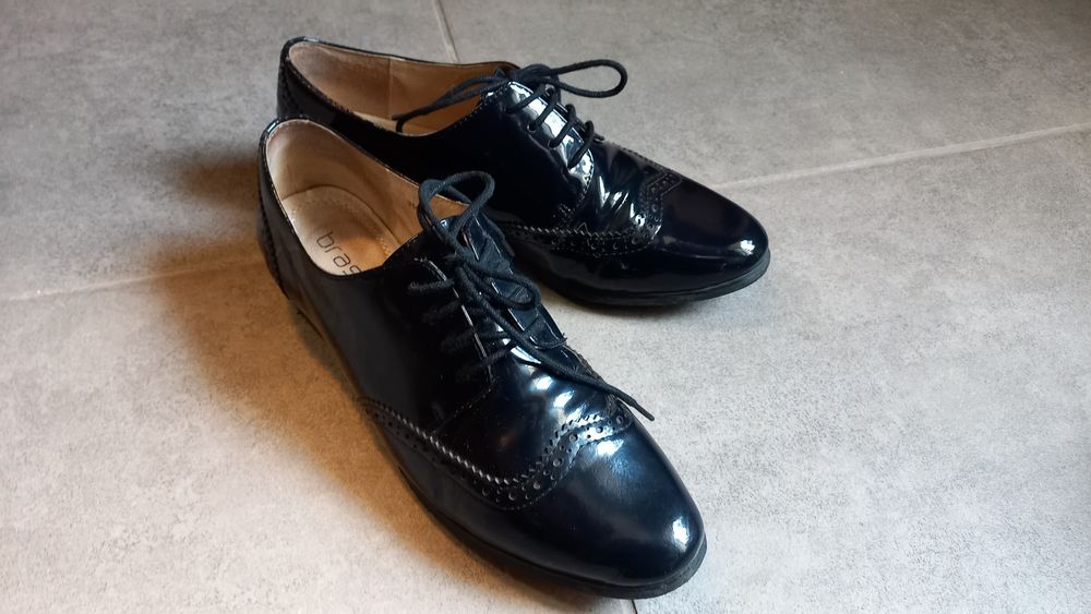 Туфлі чорні лакові 37 розмір