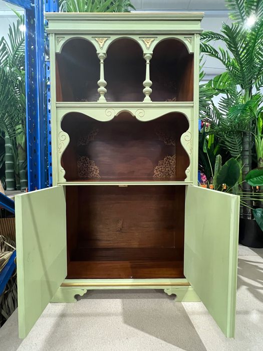 Oliwkowy Zdobiony Kredens Biblioteczka Komoda Szafka