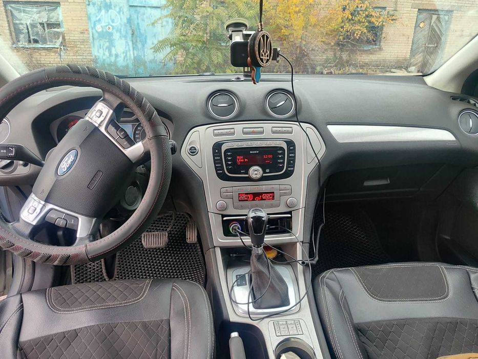 продам автомобиль звоните