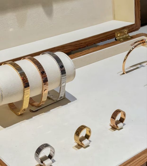 Pulseiras Love Unlimited Cartier