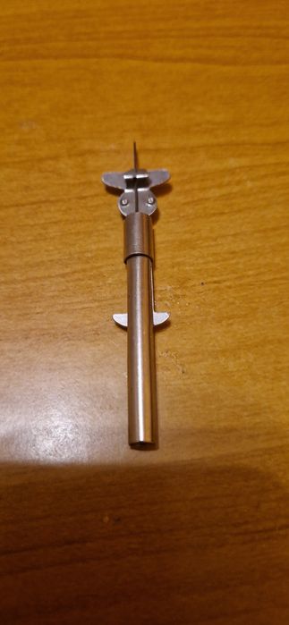 Ręczny przyrząd do repatriacji pończoch  / rajstop