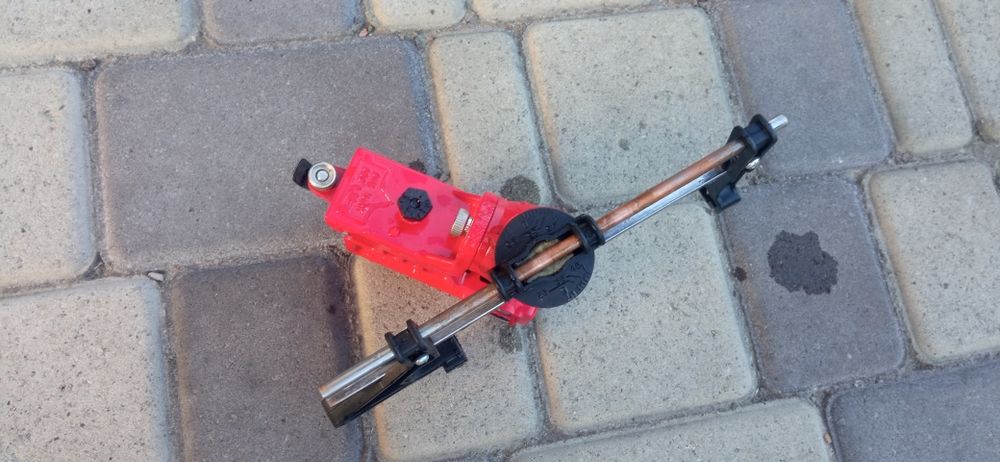 Верстат для заточування ланцюгів бензопили ручний