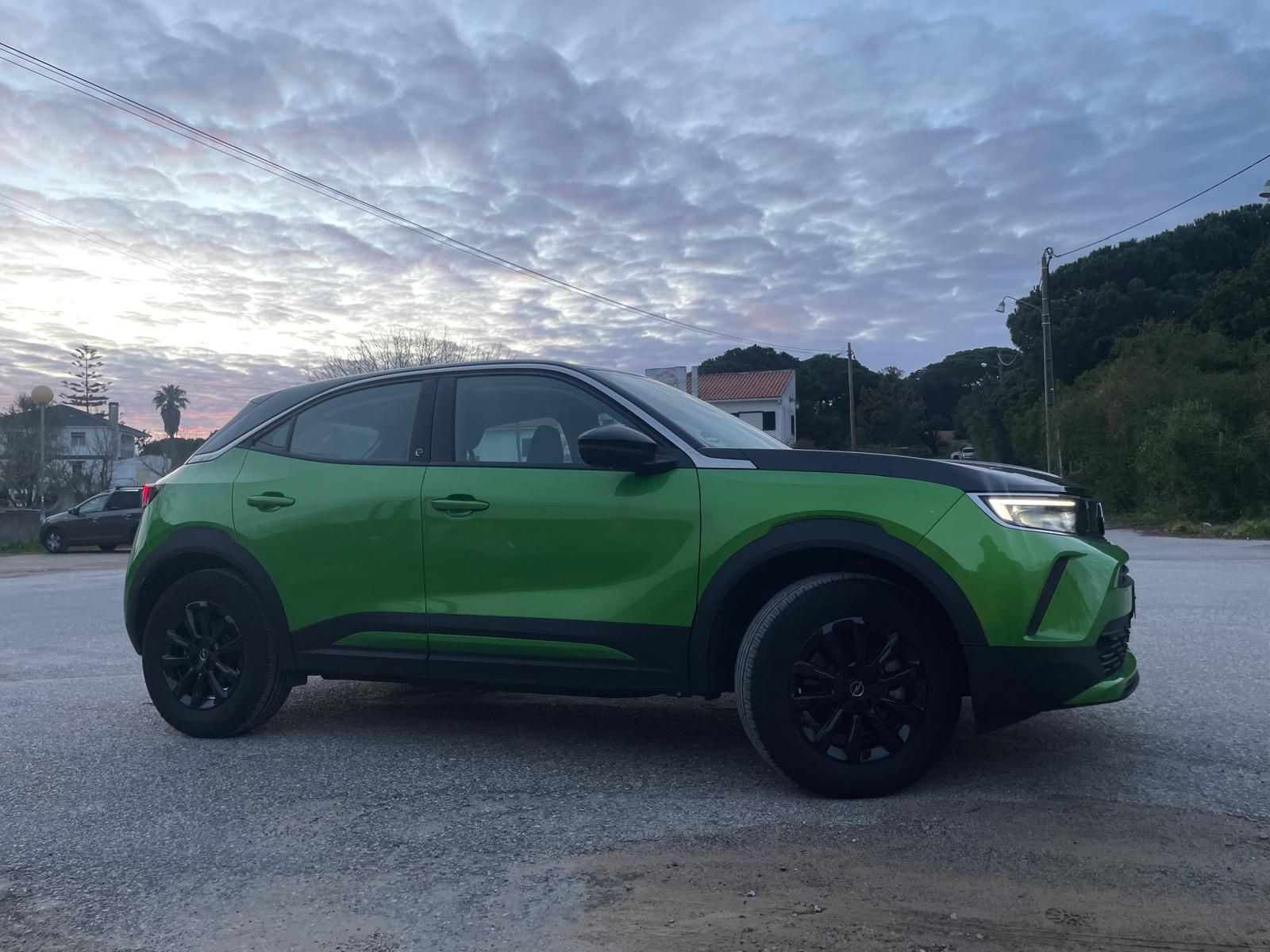 Opel E-Mokka edition 100% Electrico Autonomia 380 klms .