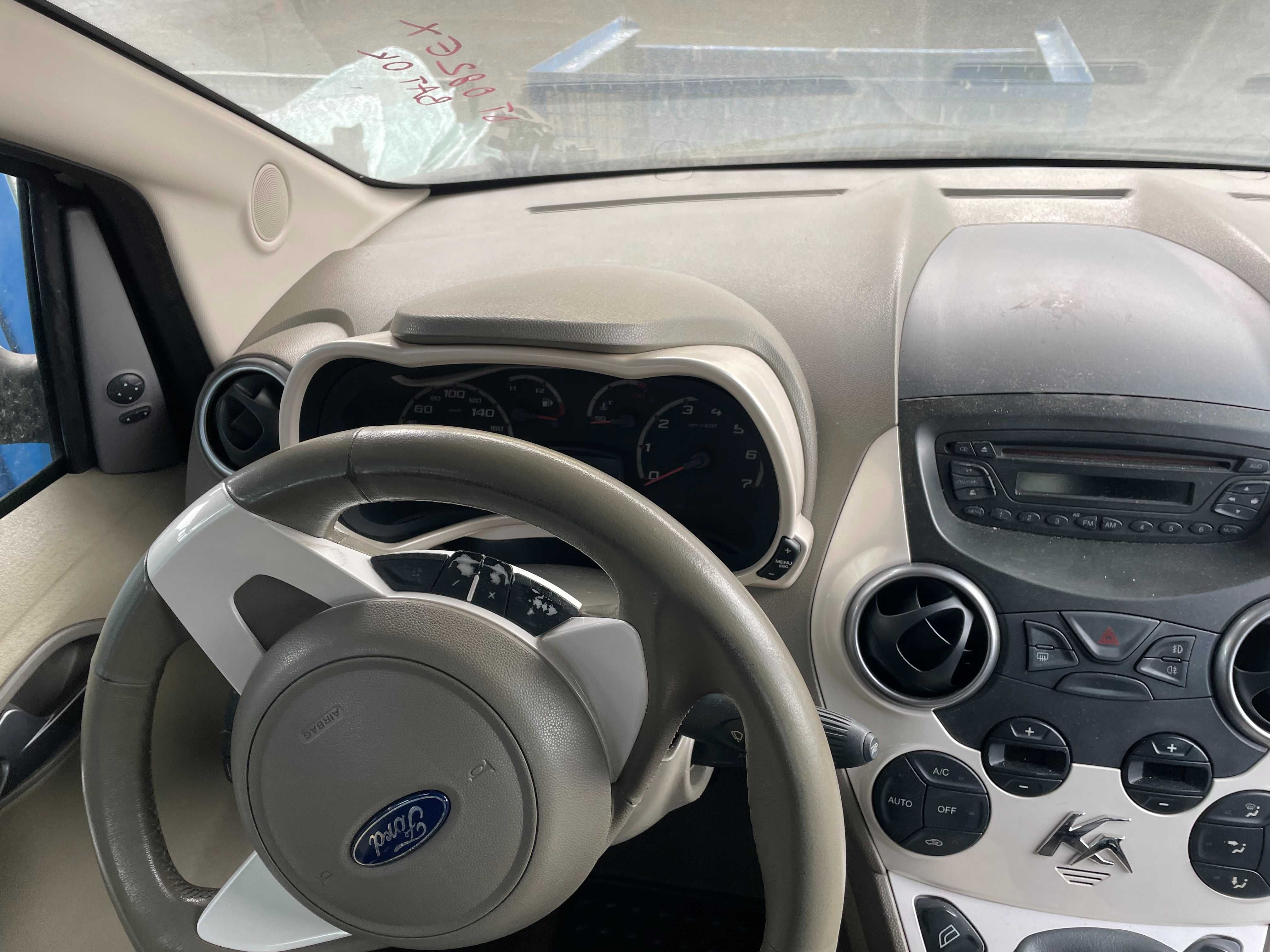 Ford Ka II Deska rozdzielcza Konsola kokpit cały komplet