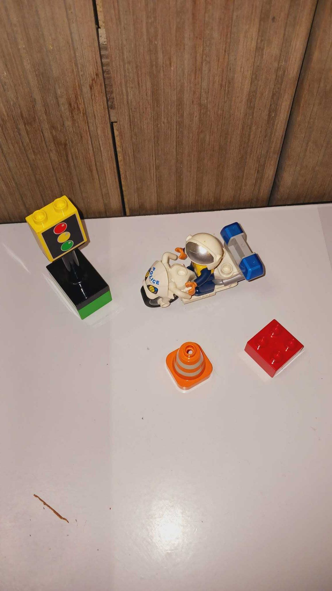 LEGO DUPLO MOTO POLICIA
