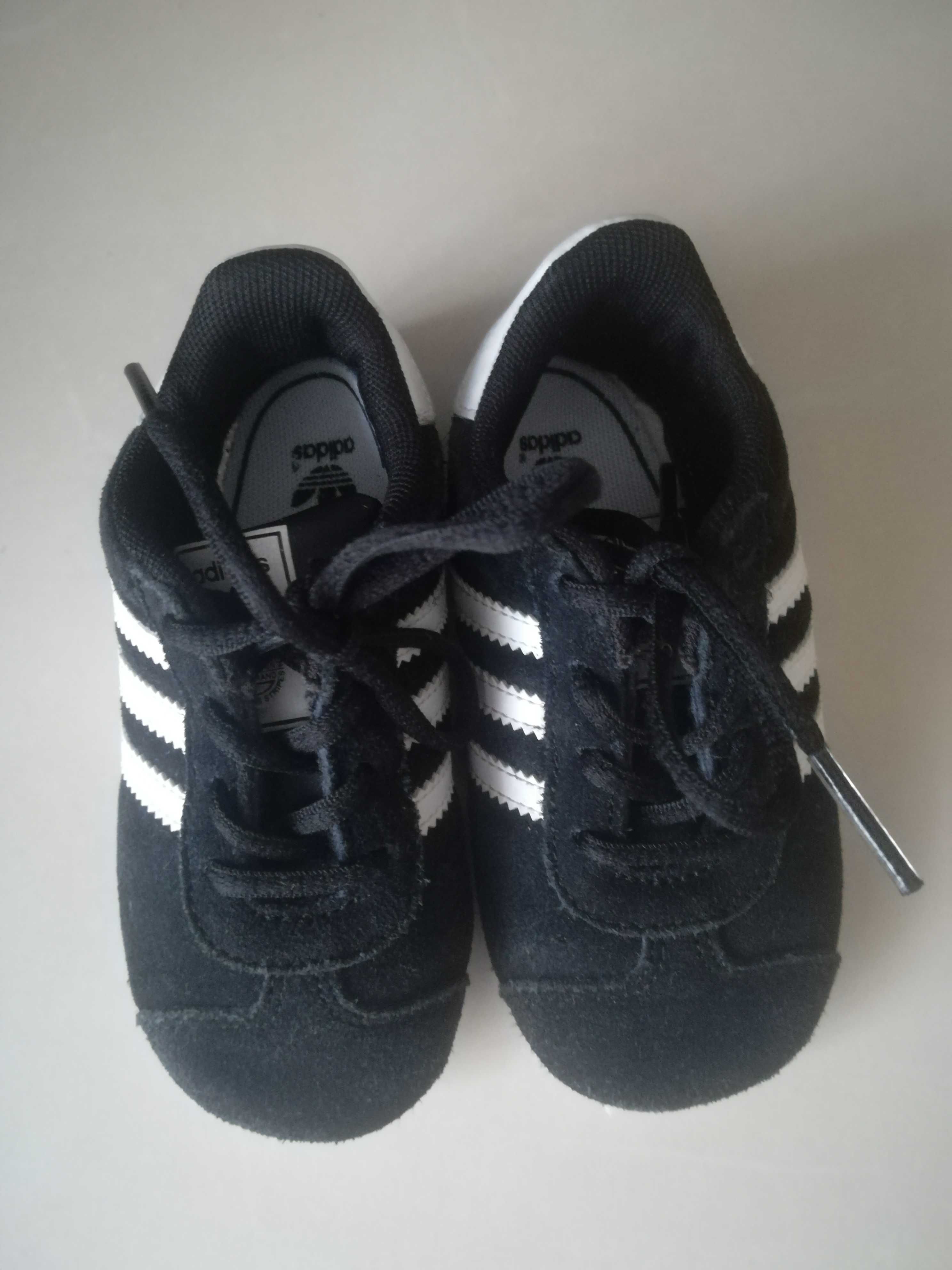 Buciki Adidas 21