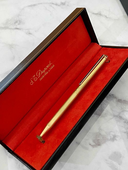 Canetas ST Dupont Esferográfica Banhada a Ouro Com Caixa