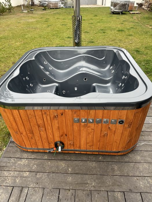 Jacuzzi Wellness Balia Sauna Spa Ogrodowa Leżanka Akryl