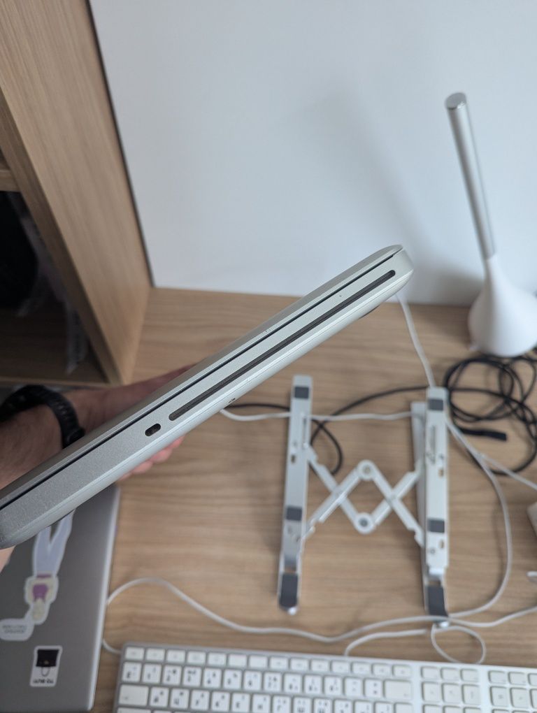 Apple MacBook Pro A1278 (i5 16 RAM 512 SSD) + подарунок
