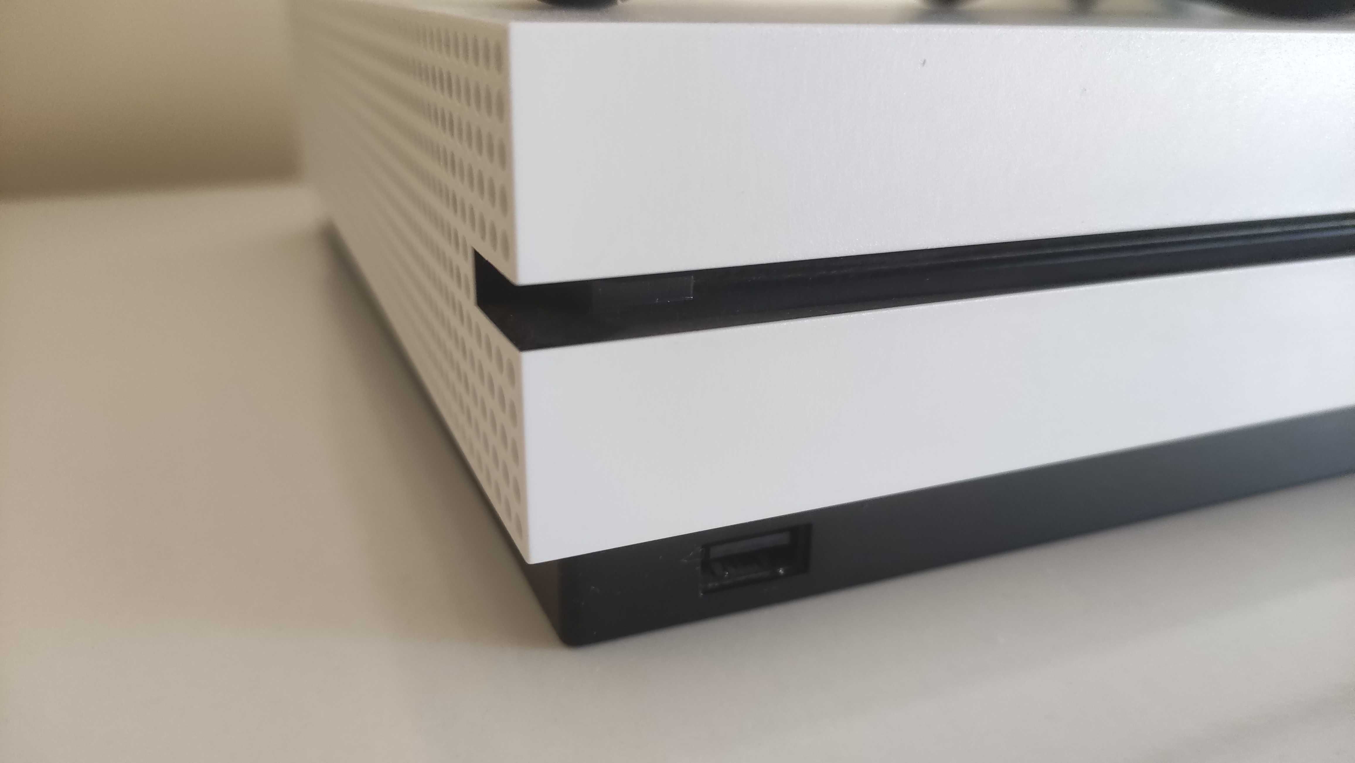 Xbox One S 1Tb Forza Edition