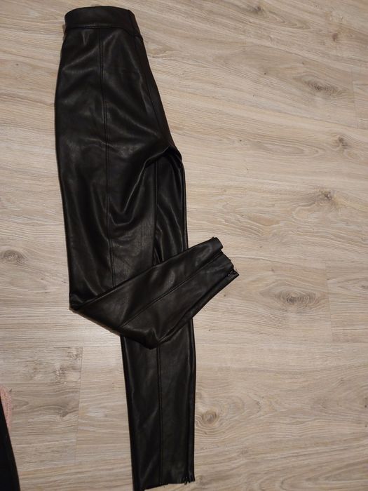 Skórzane legginsy r.34