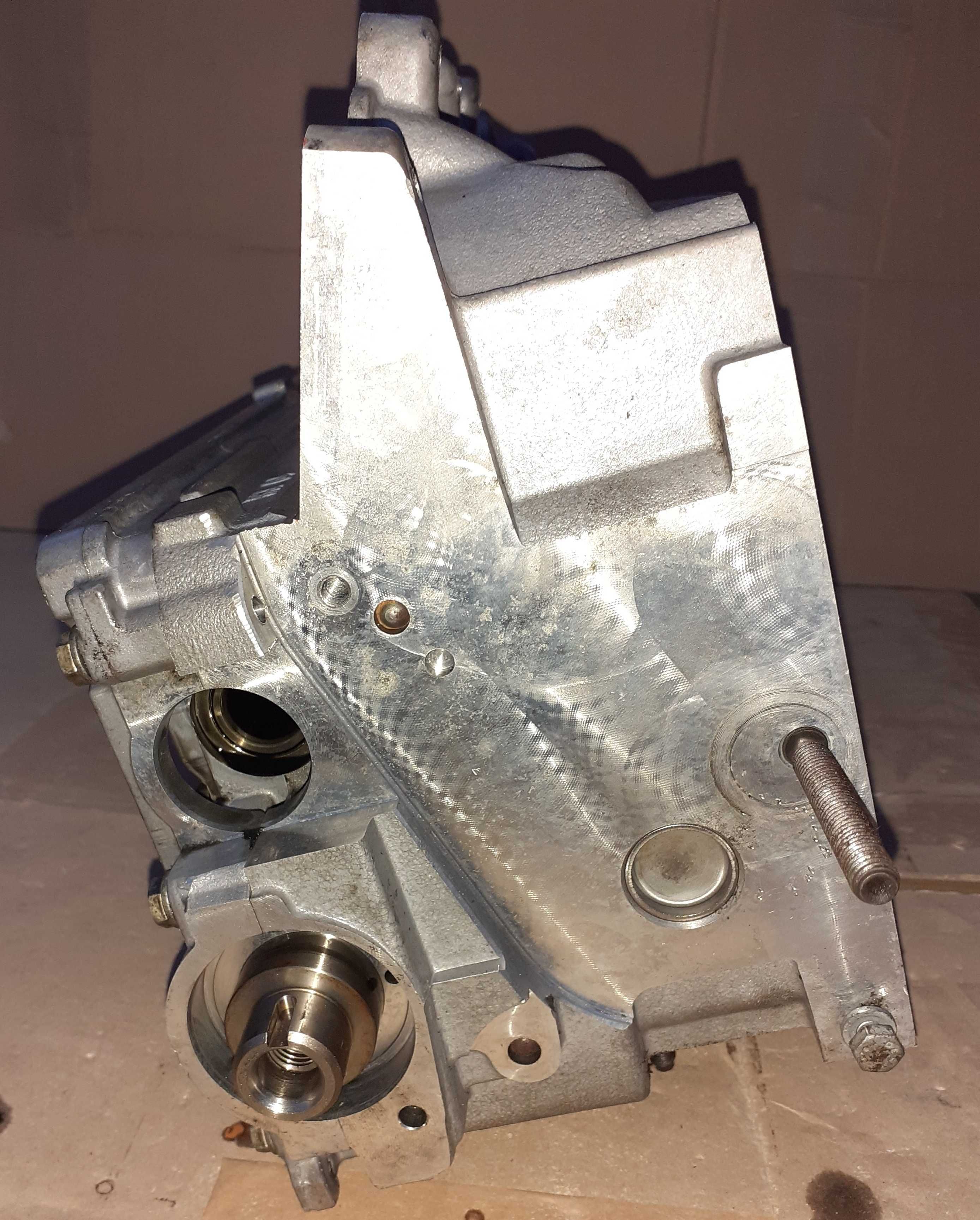 Głowica A4 A5 A6 Q5 TT Octavia Superb 2.0 TDI CR CAH CAG CGL CJC CME