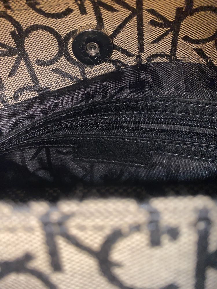 Torba na ramię Calvin Klein