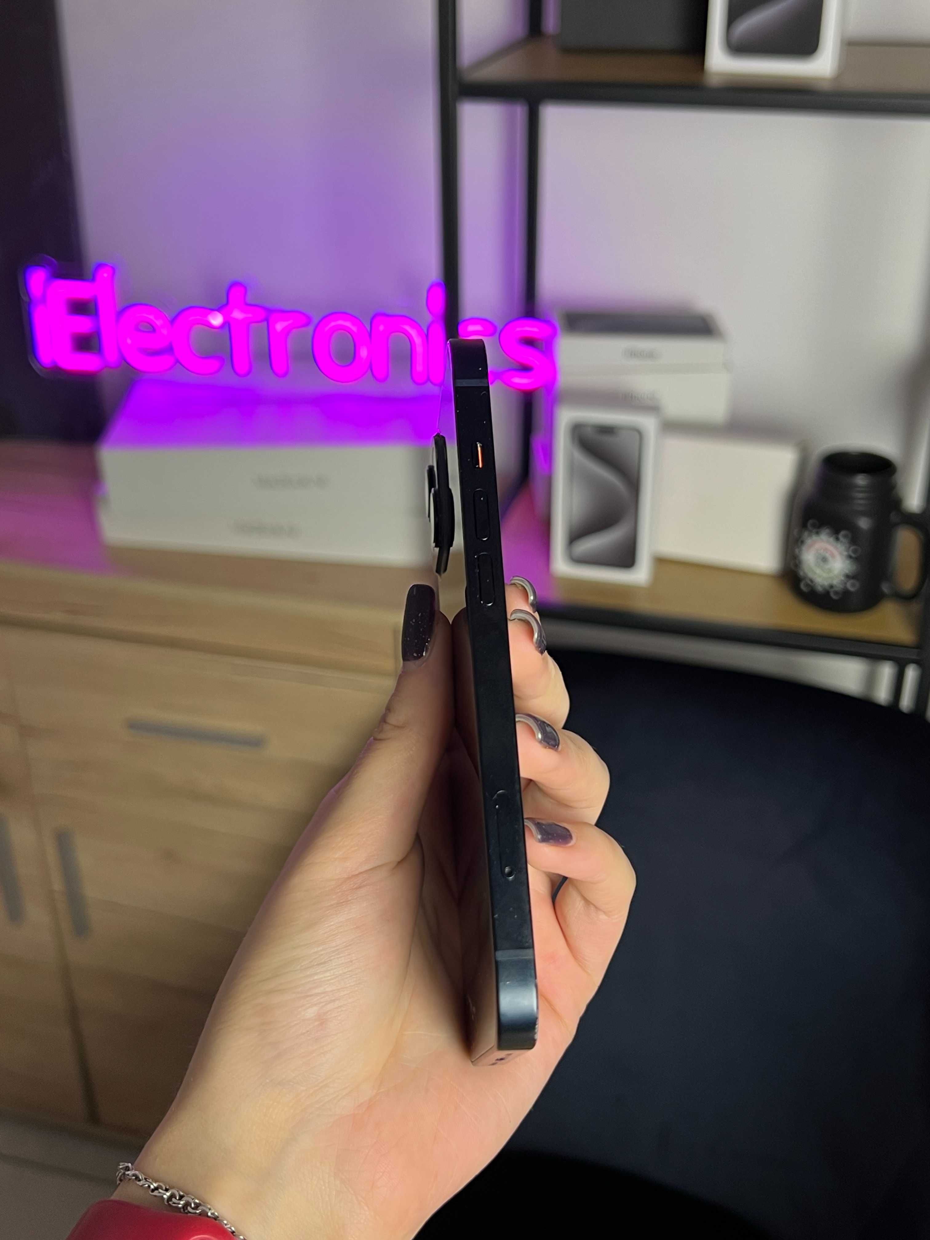 iPhone 13 128 GB Midnight + AirPods Pro 2  у подарунок
