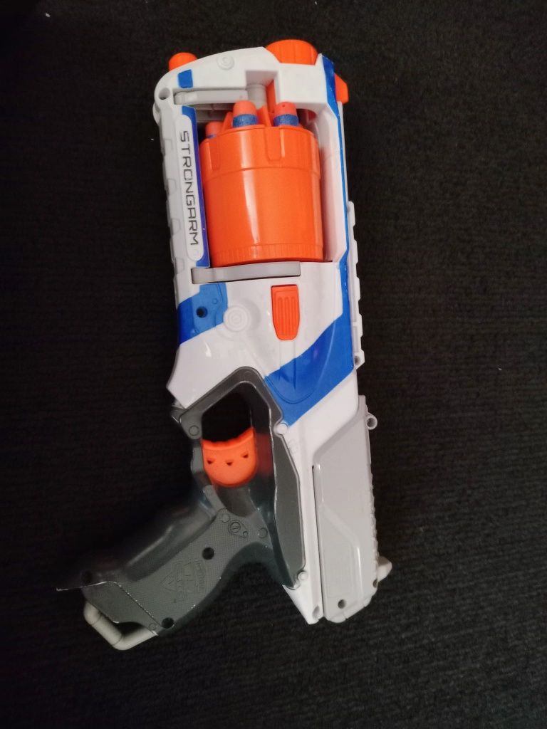 Nerf strongarm pistola de criança