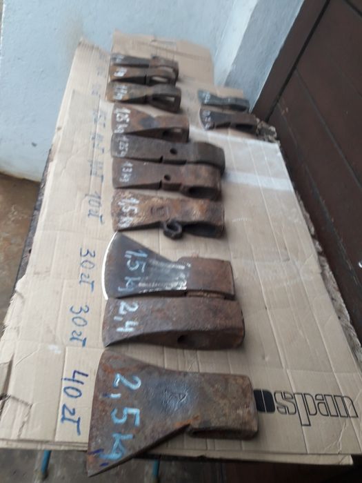 Stare siekiery górnicze