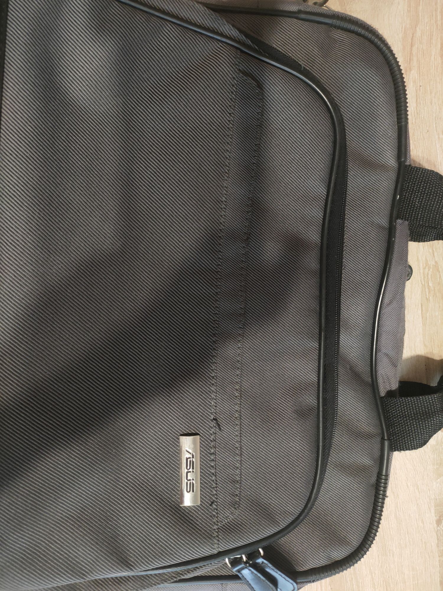 Продам сумку для ноутбука Asus