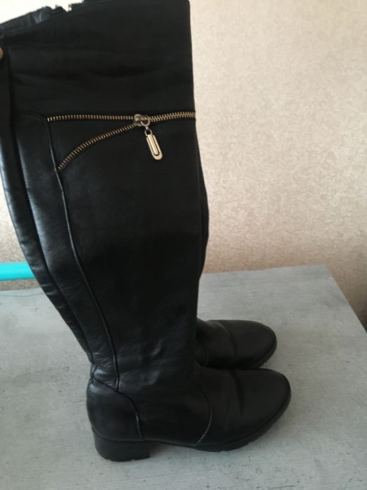 Зимове взуття натуральний замш