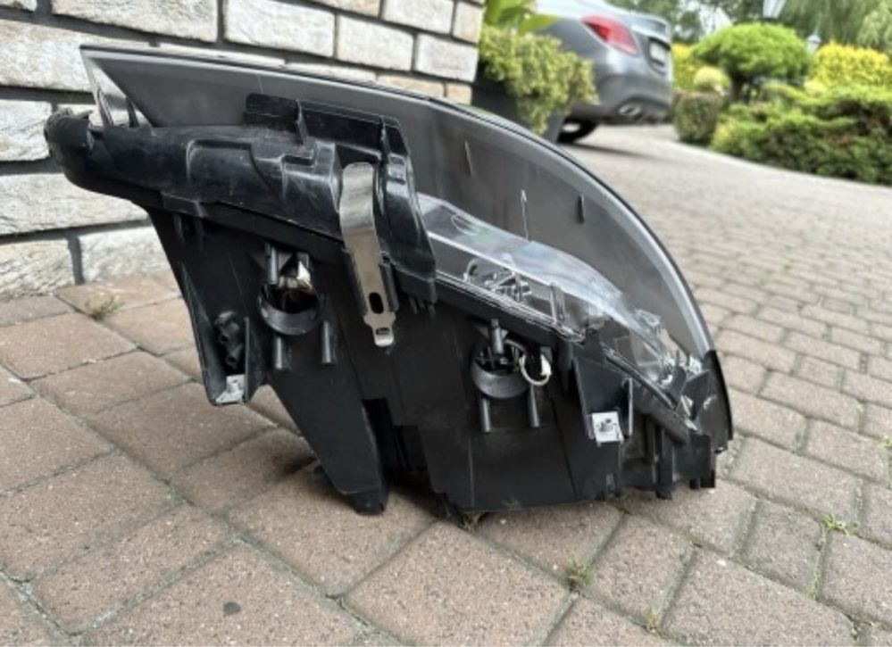 Lampa Prawa Lewa BI-XENON LED Nieskretny BMW Seria 5 F10 F11