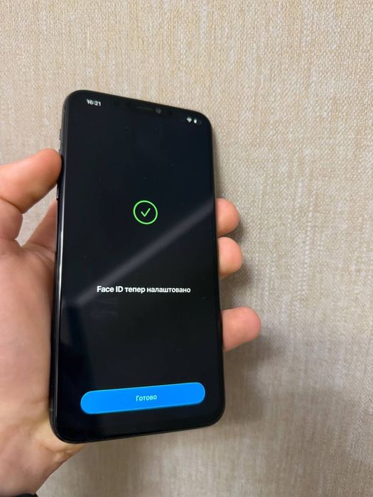 Айфон 11про в хорошем состоянии