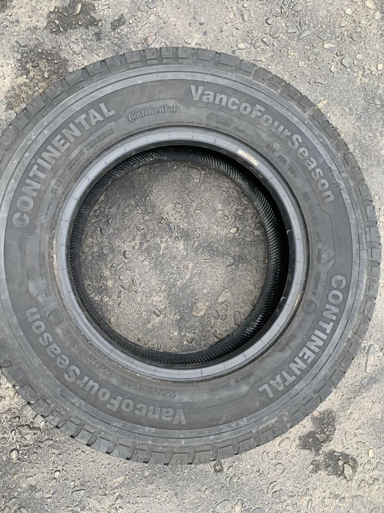 Шини 225/70 R15C Continental 6,7мм 225 70 15С