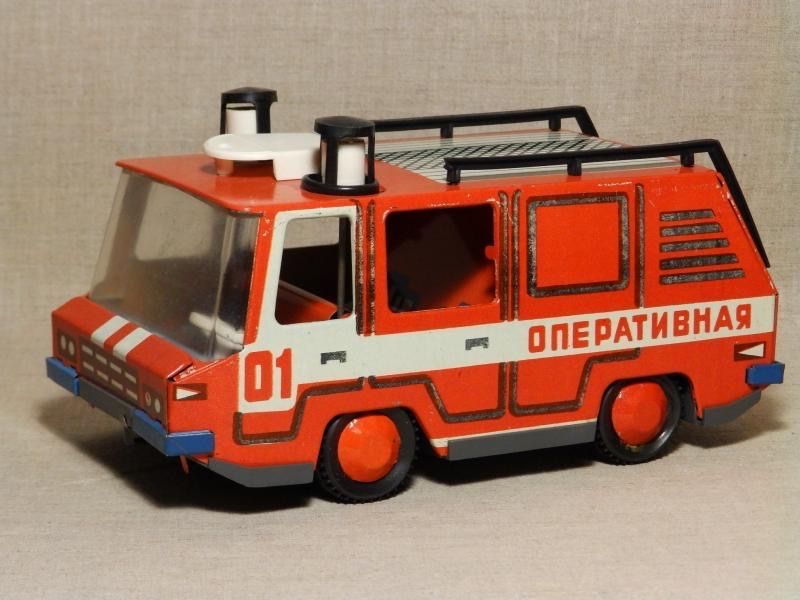 РЕДКИЕ Игрушки машинка СССР в коробке жесть самосвал вездеход пожарная