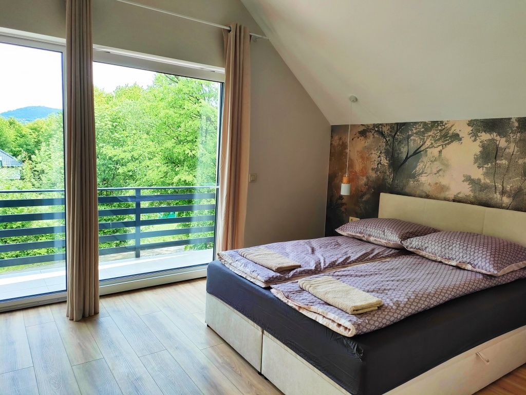 Dom nad jeziorem w górach Beskid Żywiecki jakuzzi basen