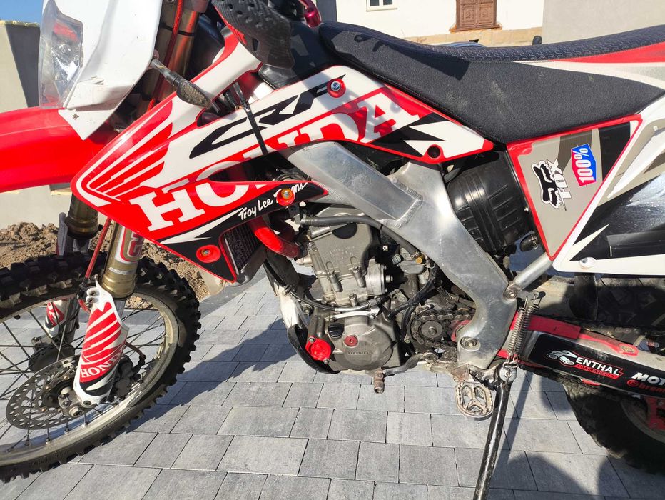 Honda CRF 250R 2011 rok ubezpieczona i zarejestrowana
