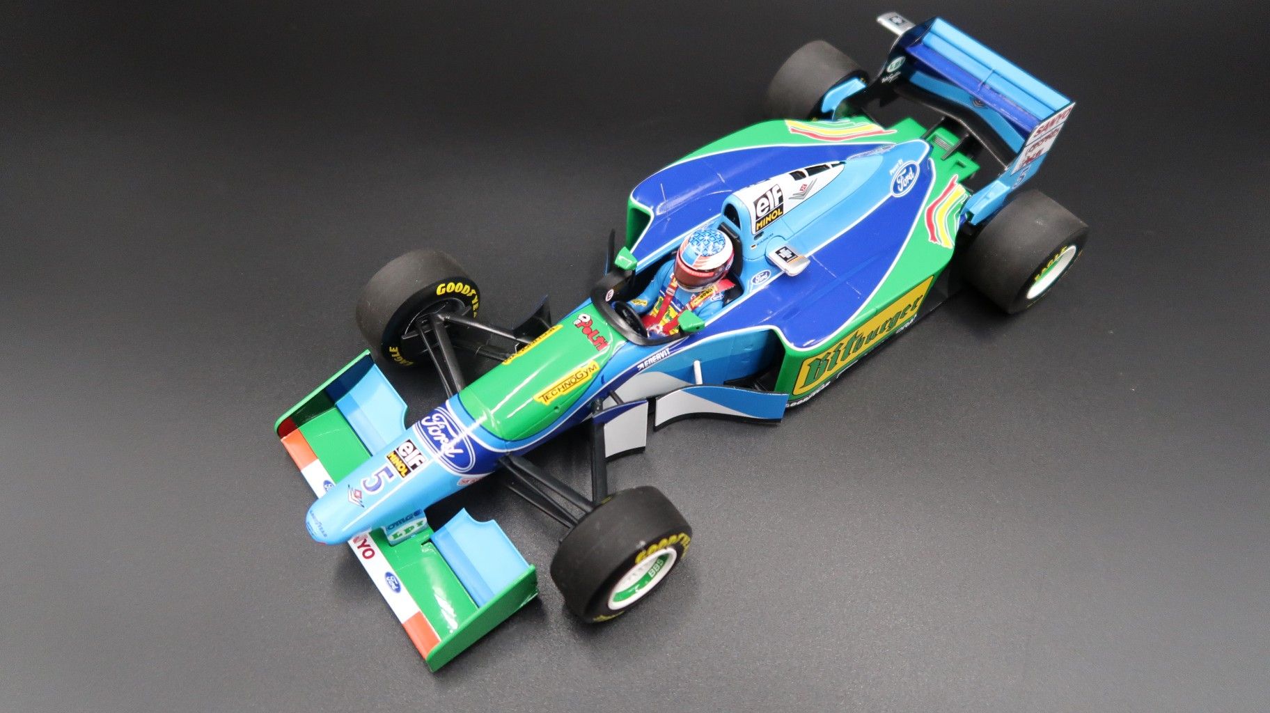 1:18 MinichampsBenetton Ford B194 M.Schumacher Champion 1994