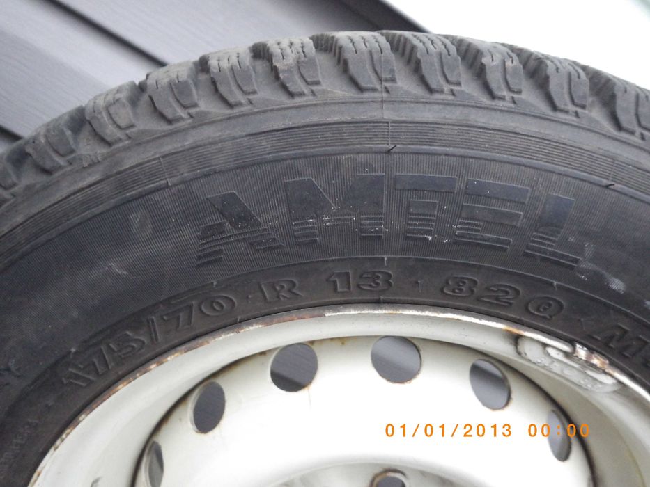 продам резину з дисками