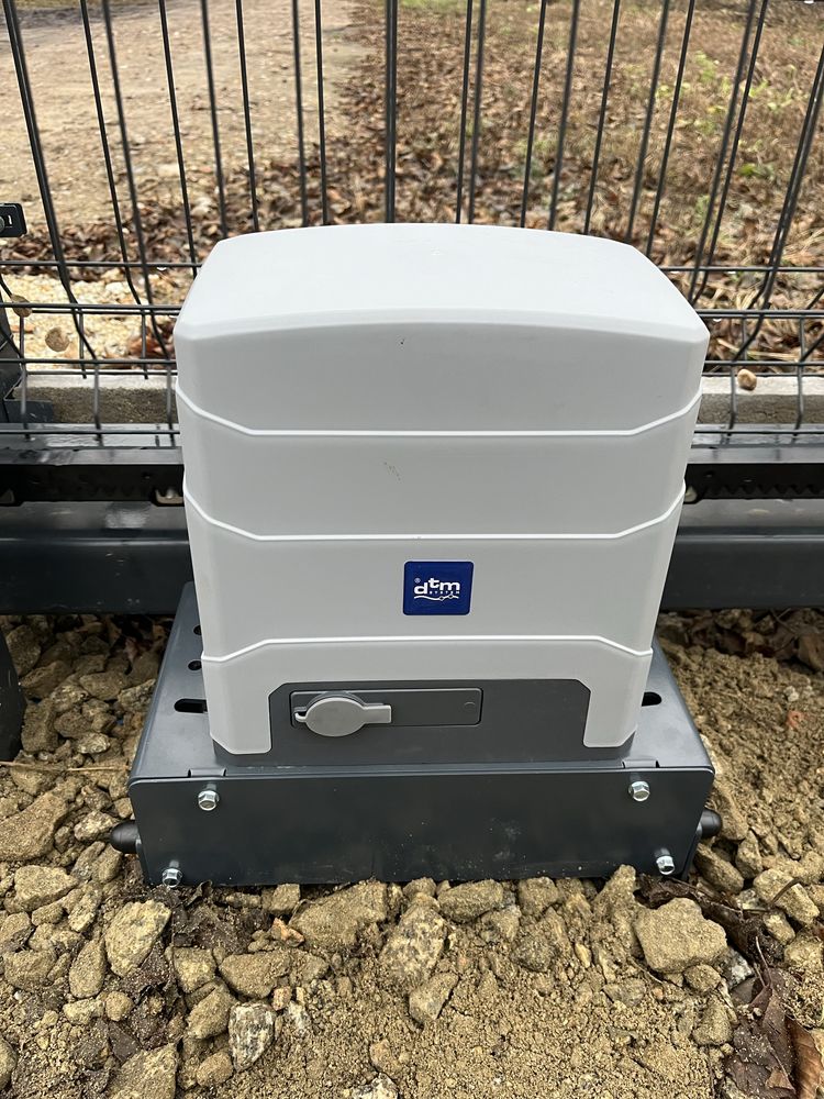 Instalacja i serwis napędów do bram, domofonów i wideodomofonów