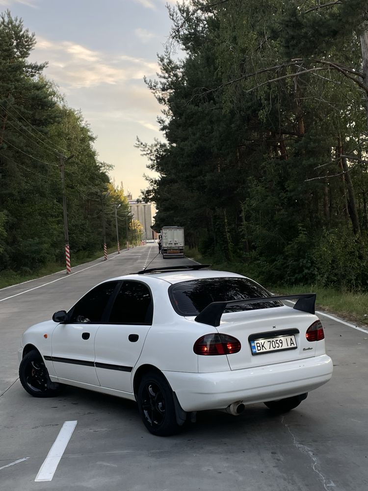 Продам lanos 1.6
