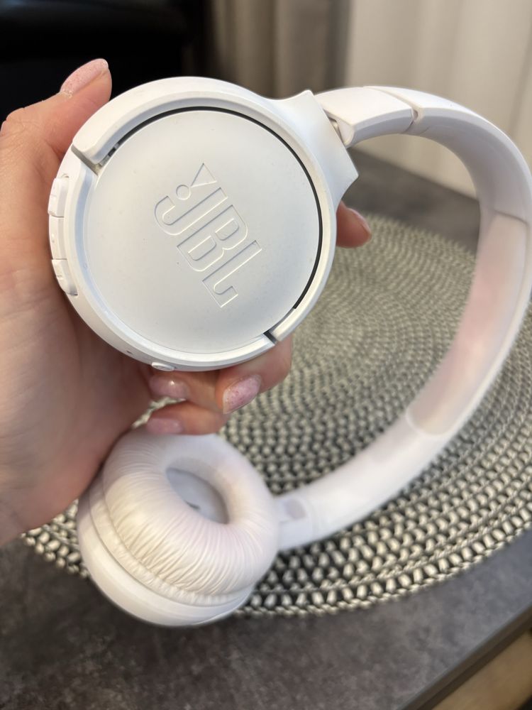 Nauszne słuchawki JBL Tune 510BT Białe