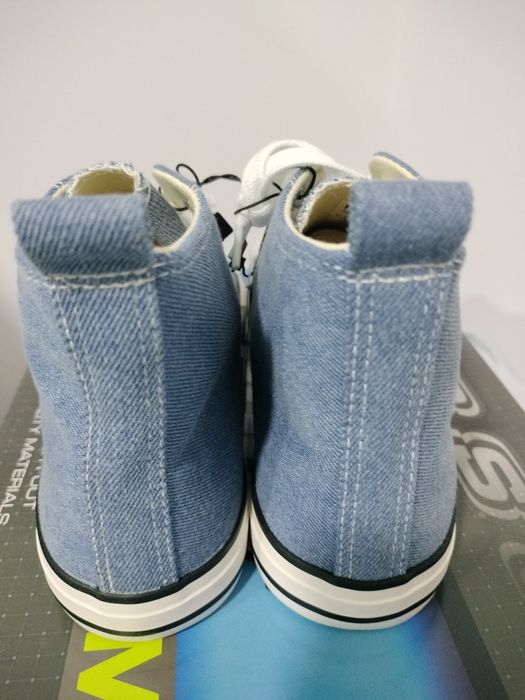 Vende-se tênis novos para mulher