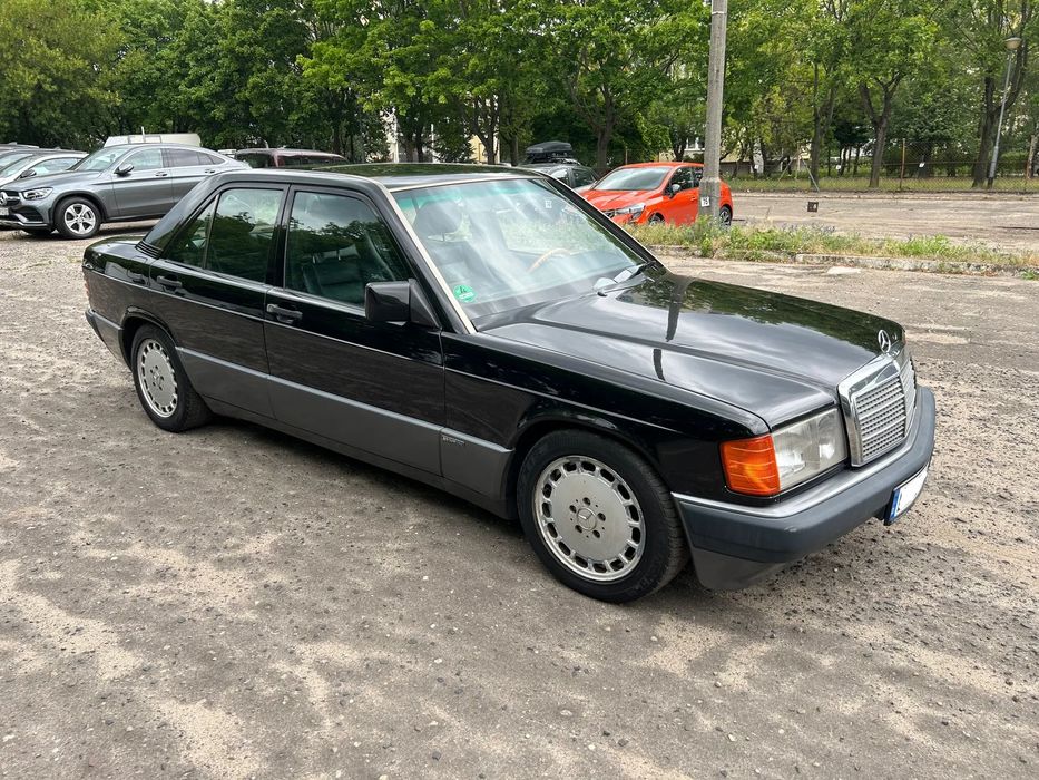 Mercedes-Benz W201 (190) 2.3 136KM Automat Sport Line Szyberdach Elektryka