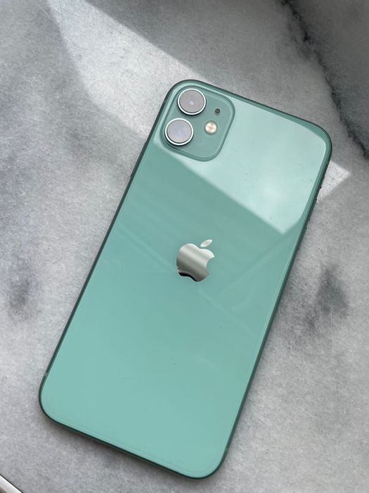 iPhone 11 128gb light green + 6 case