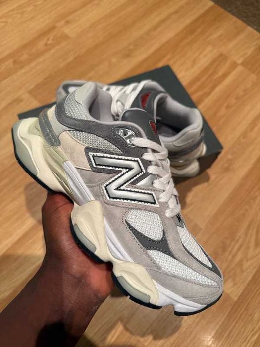 Buty meskie Mokasyny New_Balance_9060_Rain_Cloud_Grey R.41.5