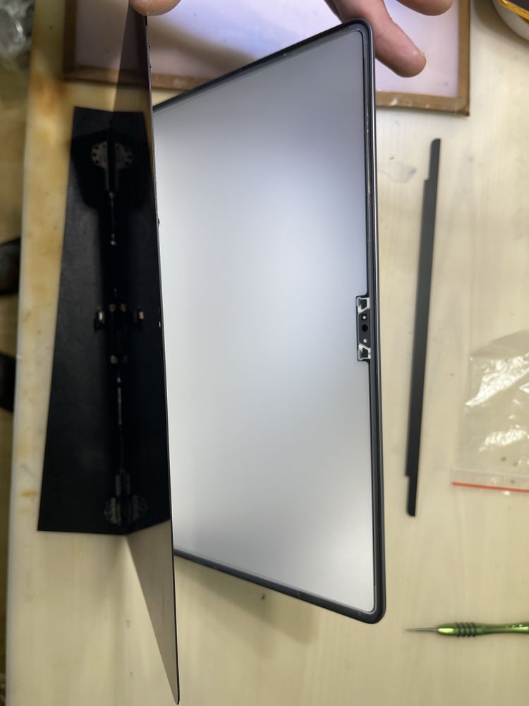 Matryca Macbook Pro Air nowa wymiana naprawa M1 M2 M3