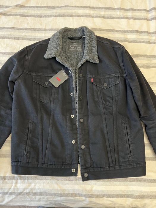Levis sherpa trucker jacket