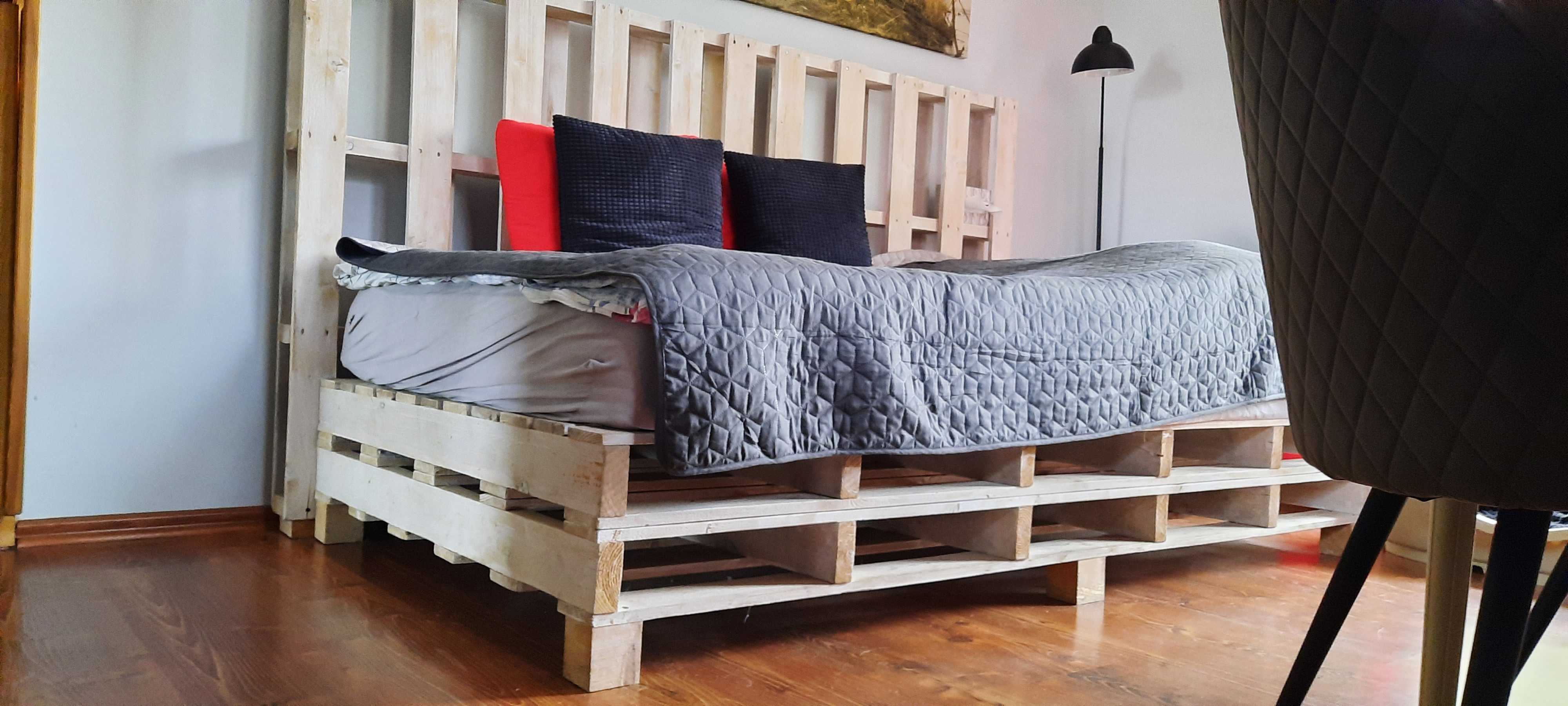 Łóżko drewniane z palet 120×200 bez materaca