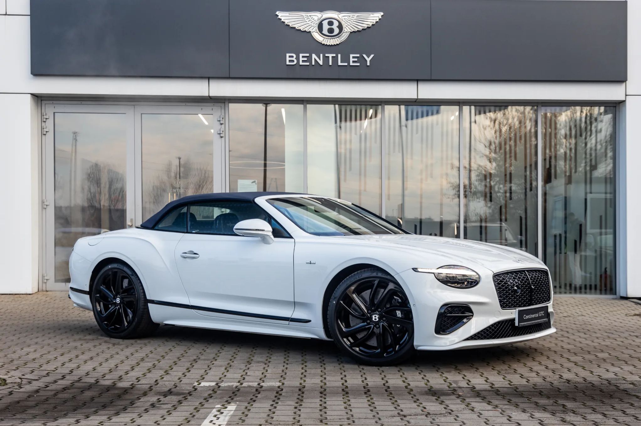 Bentley Continental GT GTC First Edition V8 Hybrid-Plug-in MY25