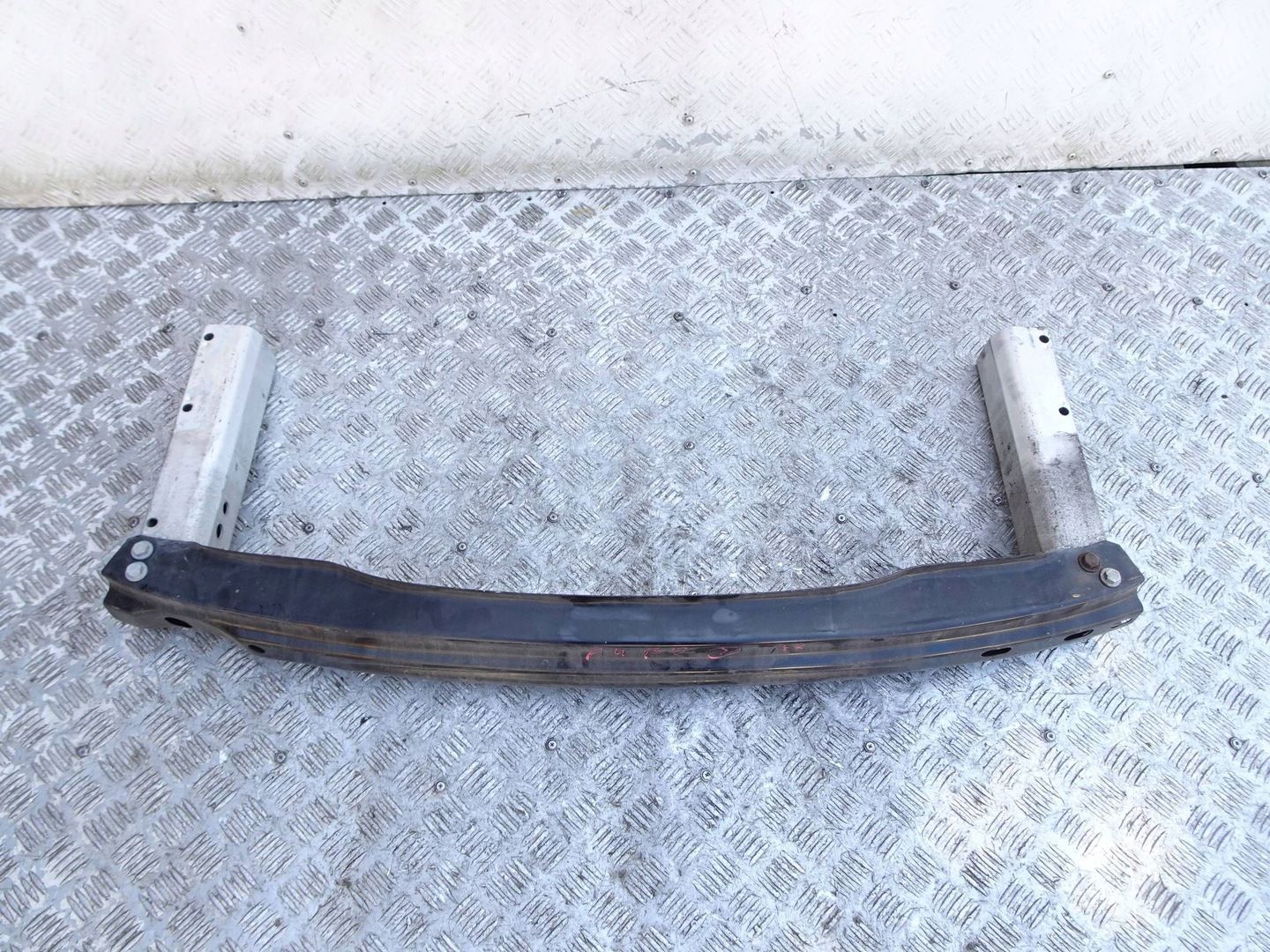 Belka pod zderzak tył Audi A4 B8 LIFT