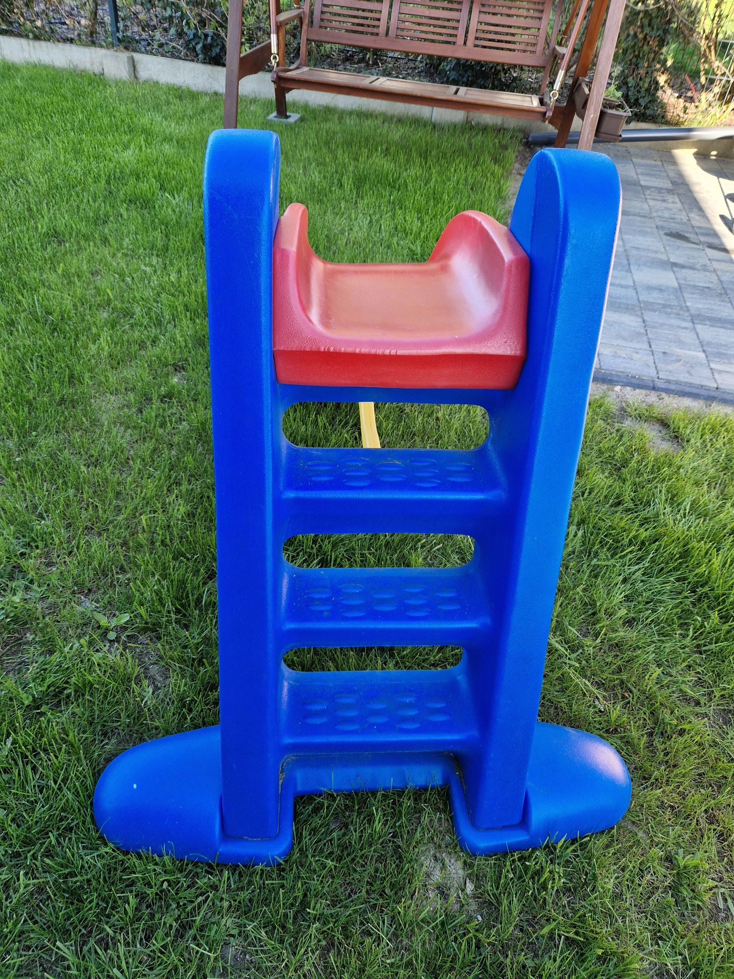 Zjeżdżalnia little tikes