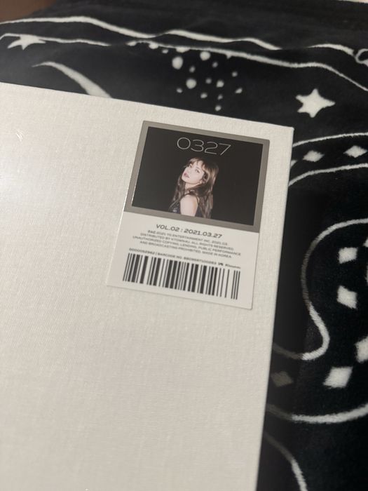 Lisa photobook 0327 blackpink kpop