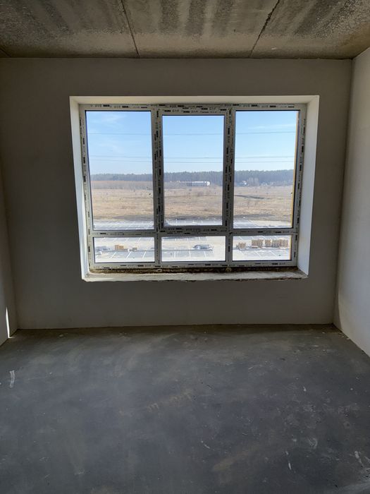 Продаж квартири з видом на набережну